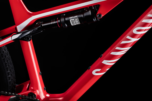 Lux CF SL 1.jpg