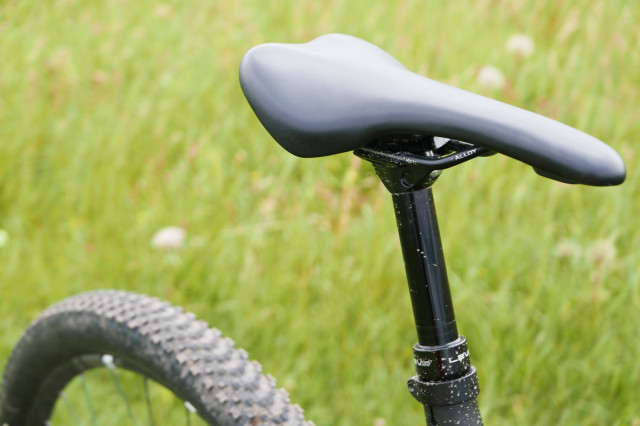 Lux-CF-SL-6.0-Pro-Race-review-106.jpg