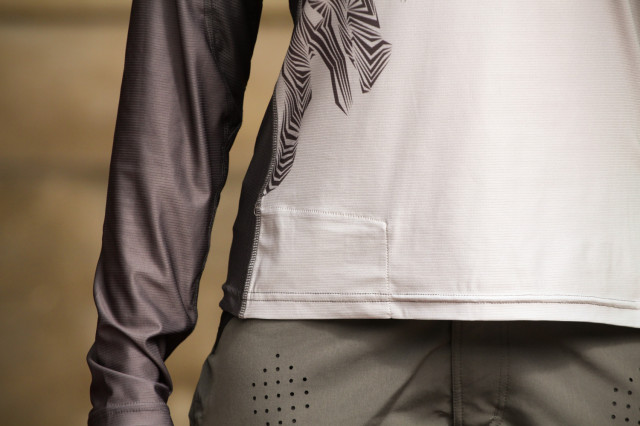 Madison Flux Enduro jersey 3.jpg