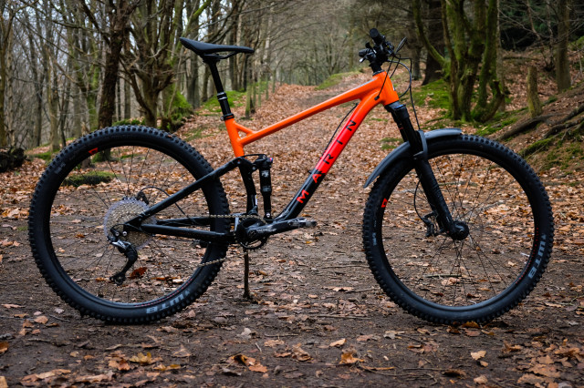 Marin Hawk Hill 3 Detail whole bike-1.jpg