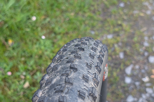 Maxxis Severe close 1.jpg