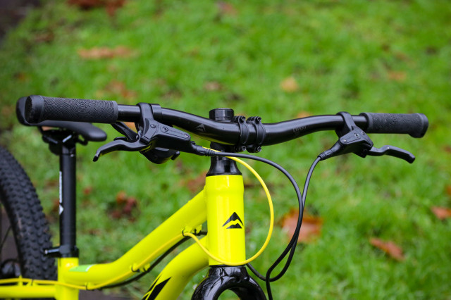 Merida Matts J 24 + - bars.jpg