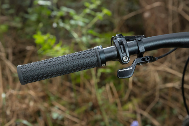 Merida One-Twenty 7.800 detail-8.jpg