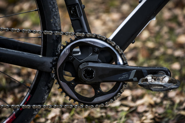 Merida Silex 9000 Detail Chainring.JPG