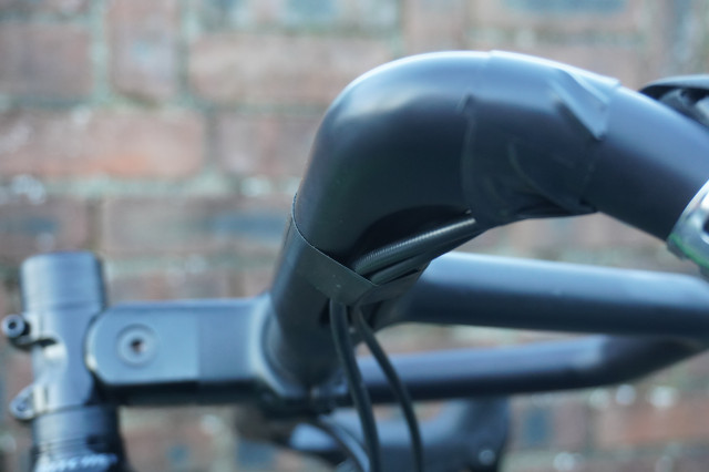 Merit_Rodla_Handlebar_Cables.JPG