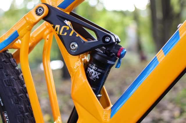 Mondraker Factor RR Shock-1.jpg