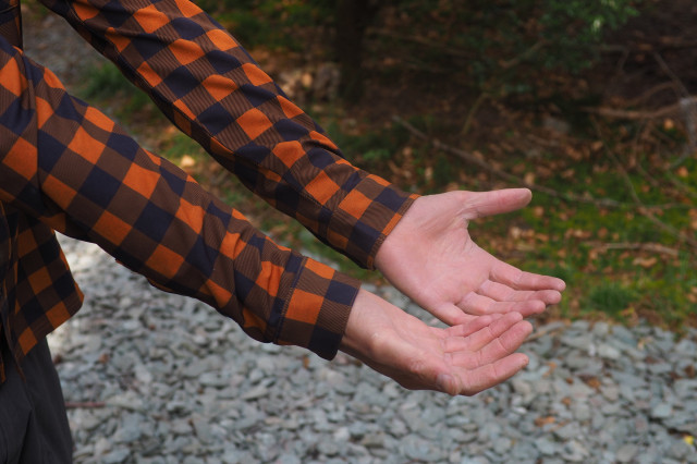 Morvelo-Overland-Back-Country-Long-Sleeve-Shirt-review-5.jpg