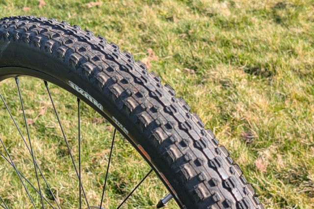 NS Synonym TR2 rear tyre.jpg