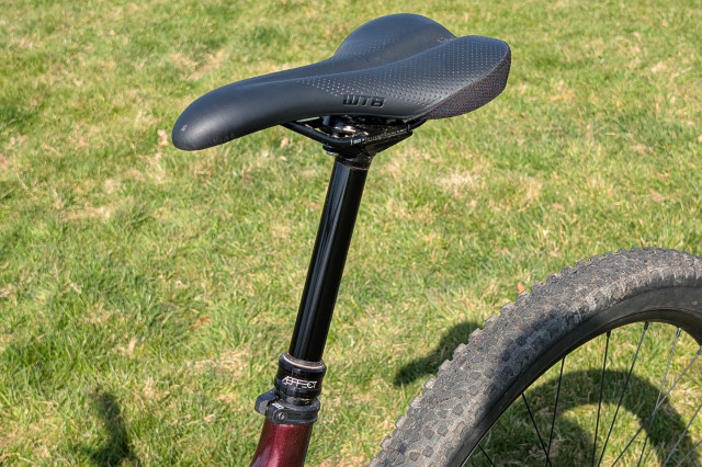 NS Synonym TR2 seatpost.jpg