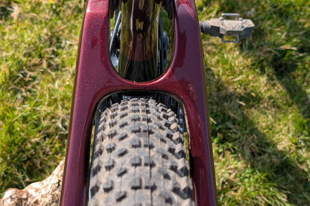 NS Synonym TR2 tyre clearance.jpg