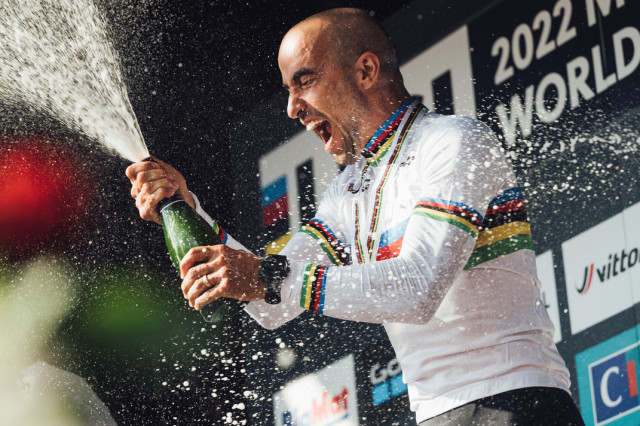 Mountain bike icons: Nino Schurter