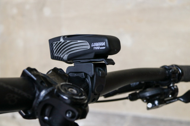 Niterider Lumina 1100 Boost Front Light-5.jpg