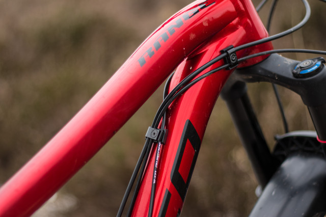 Norco Range A3 Alloy 650B Detail Cable routing-5.jpg