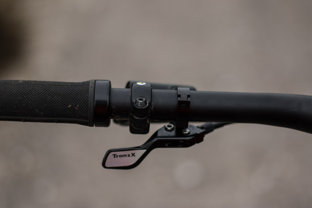Norco Range A3 Alloy 650B Detail Dropper post lever-18.jpg