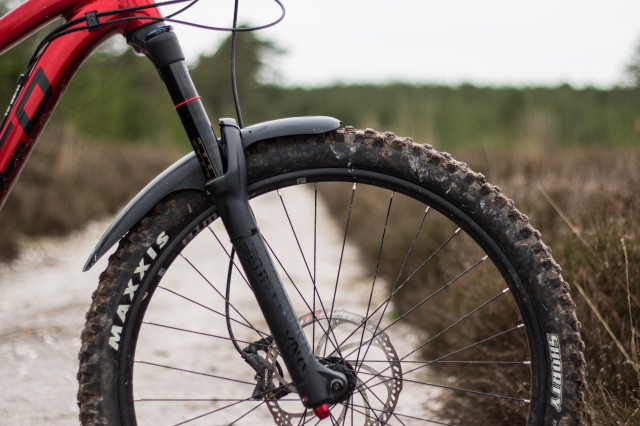 Norco Range A3 Alloy 650B Detail Forks-11.jpg