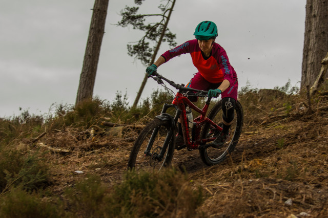 Norco Range A3 Alloy 650B Detail Riding-19.jpg