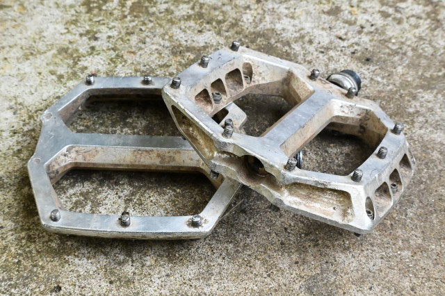 Nukeproof-Horizon-Pro-2-flat-pedal-review-101.jpg