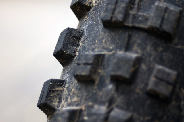 Onza Porcupine 29 x 2.4 Skinwall Tyre Review 2021 4.jpeg