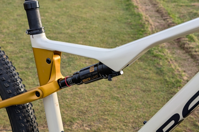 Orbea Oiz M21 Shock.jpg
