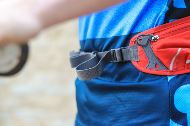 Osprey Raptor 10L-3.jpg
