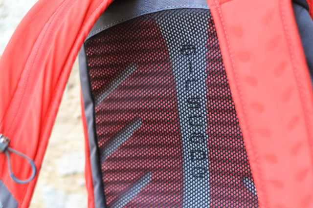 Osprey Raptor 10L-6.jpg
