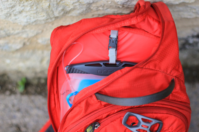 Osprey Raptor 10L-7.jpg