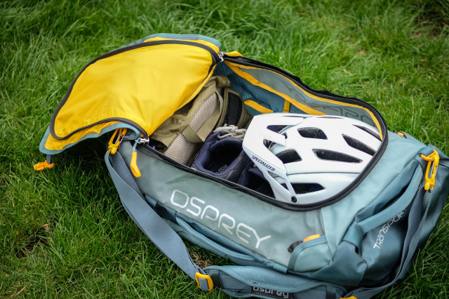 Osprey Transporter 40L Duffel bag-2.jpg