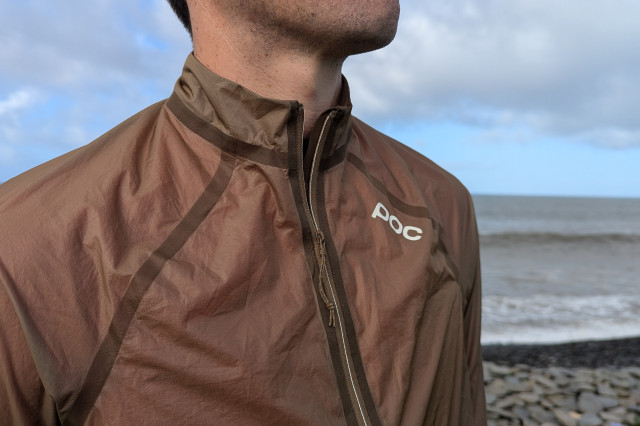 POC The Supreme Rain Jacket collar.jpg