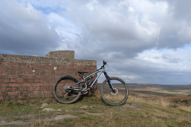 Whyte S-150 on the moors