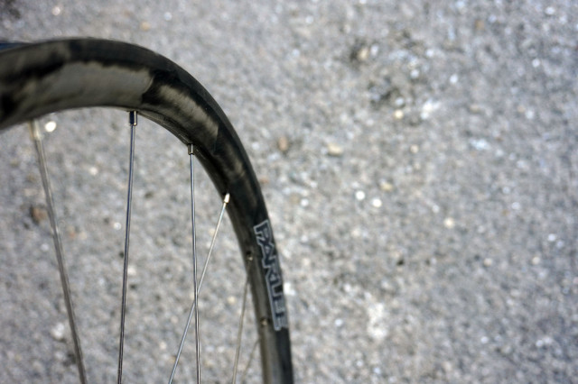 Parlee_Sky_Ridge_Carbon_Wheelset_weave.JPG