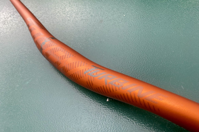 Race Face Turbine bar_1.jpg