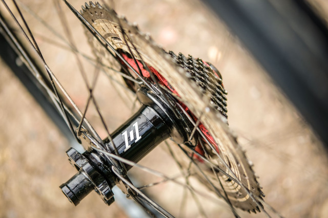 Raleigh build WTB i30 Industry Nine 27.5 wheelset-2.jpg