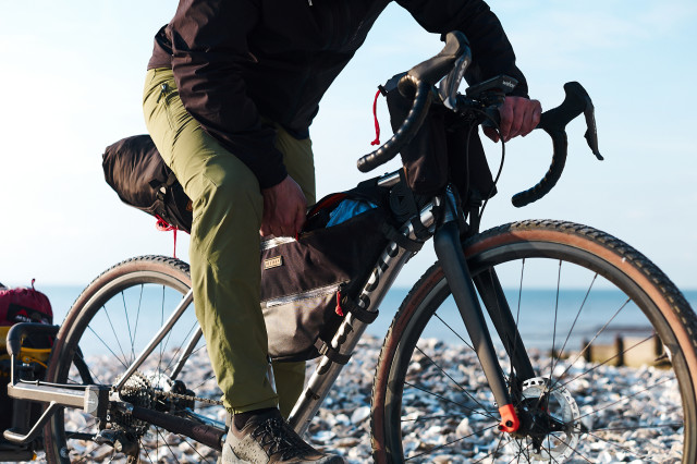 2022&nbsp;Restrap full frame bag lifestyle