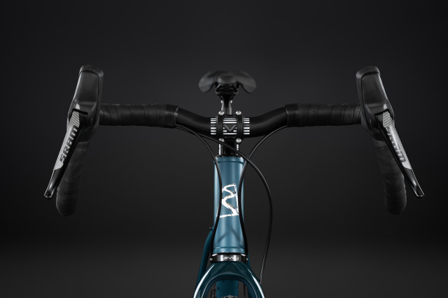 2022 Ribble Gravel 725 SRAM Rival 18 xl.jpg