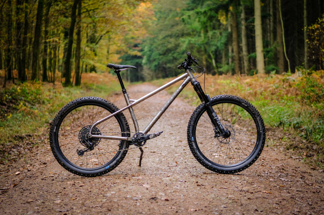Ribble HT Ti Detail Whole Bike-2.jpg