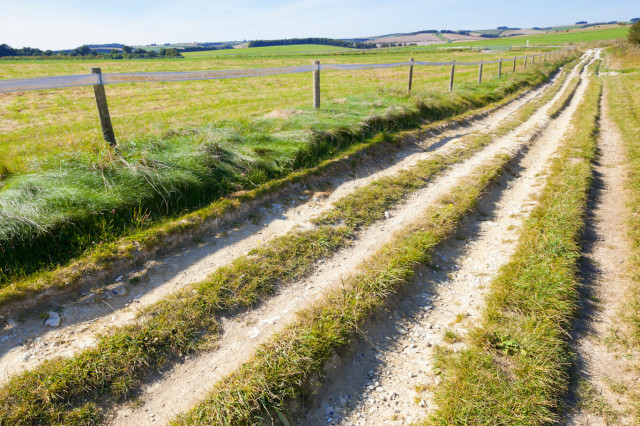 Ridgeway-Gravel-Cycling-1.jpeg