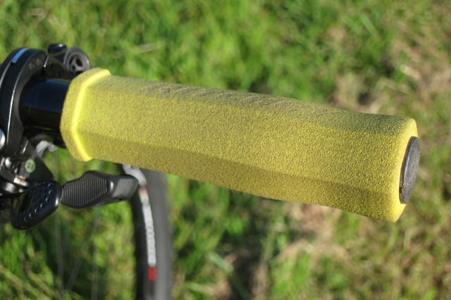 Ritchey P-29er - Ritchey WCS Truegrip.jpg
