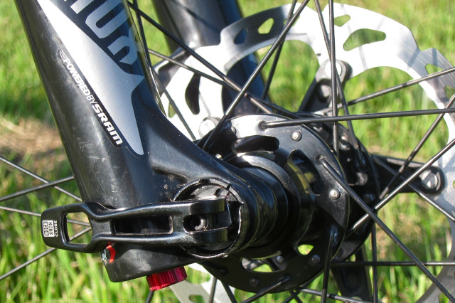 Ritchey P-29er - Rock Shox Thru Axle.jpg