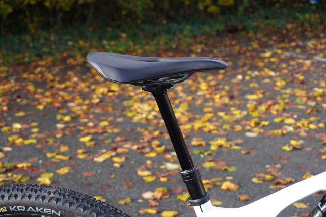 Rockrider_RACE_900S_GX_AXS_Seatpost.JPG