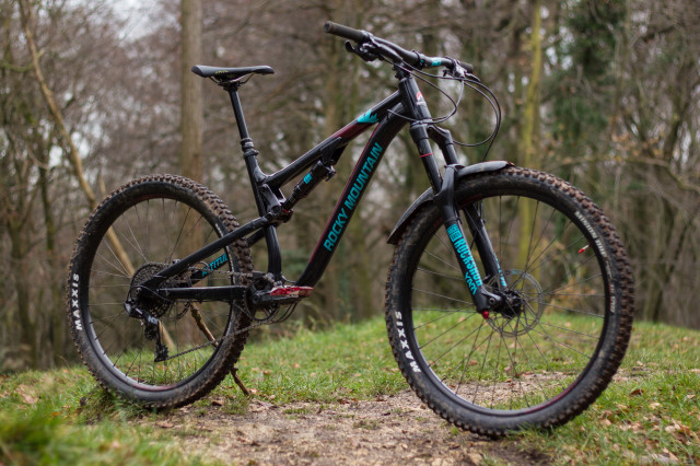 Rocky Mountain Altitude Alloy 30-2 Whole Bike.jpg