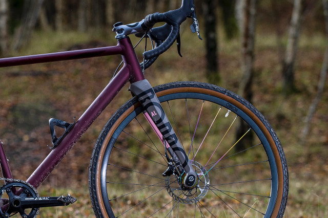 Rondo RUUT AL Front 3/4.jpg