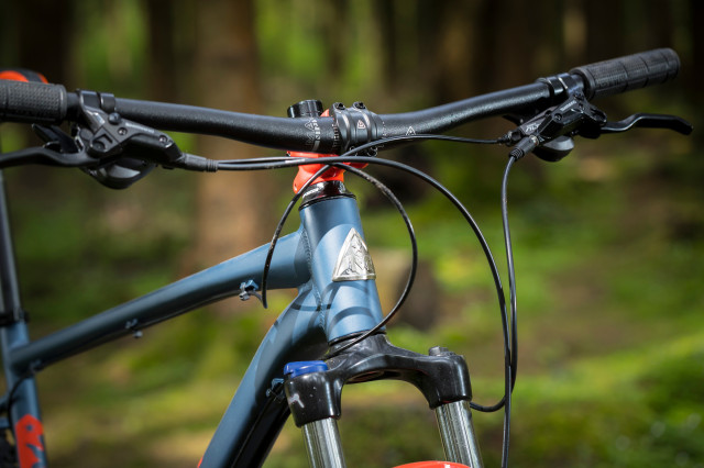 Marin Bobcat Trail 4 headtube