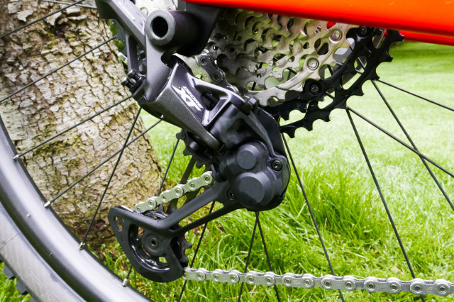 SHIMANo-M8100-XT-M7100-SLX-12-speed-groupset-105.jpg