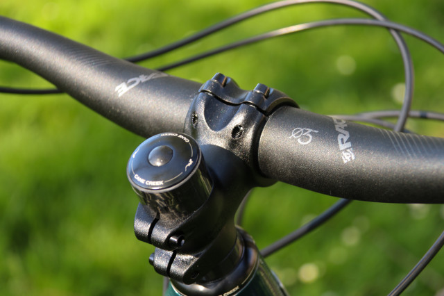 Santa Cruz Nomad R Alloy Detail Stem-2.jpg