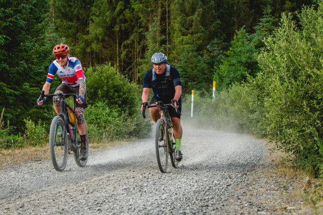 Scott Frontier 300 riding forest gravel.jpeg