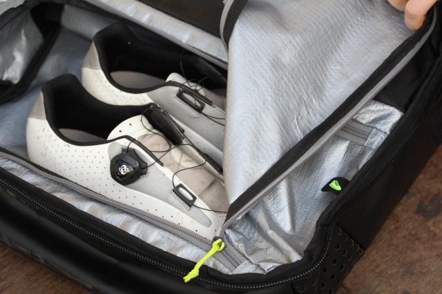 Scott Race Day 60 backpack - shoes compartment.jpg