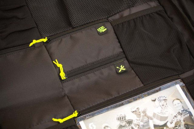 Scott Race Day 60 backpack - tools and puncture kit compartment.jpg