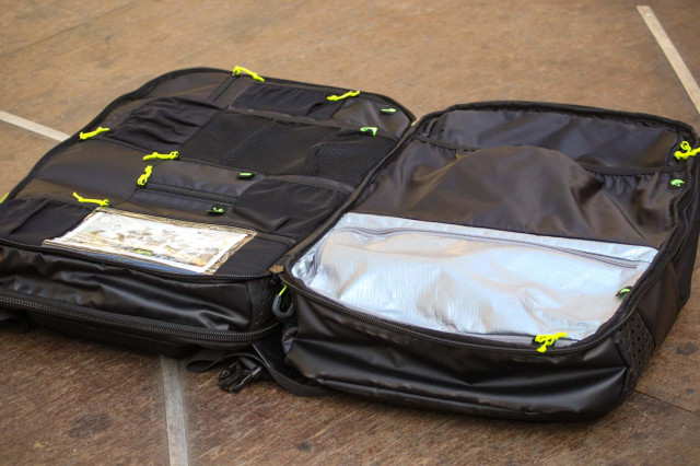 Scott Race Day 60 backpack open.jpg