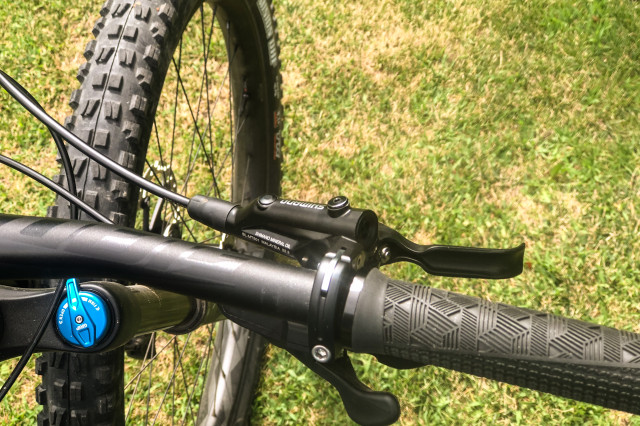Shimano Deore MT520 4 piston brakes-3.jpg