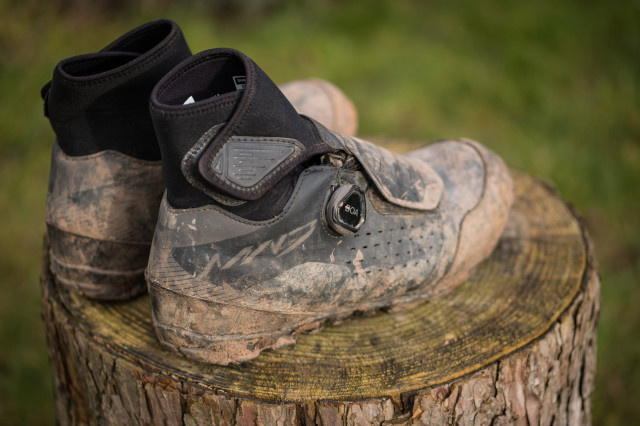 Shimano MW7 Gore-Tex shoes-2.jpg